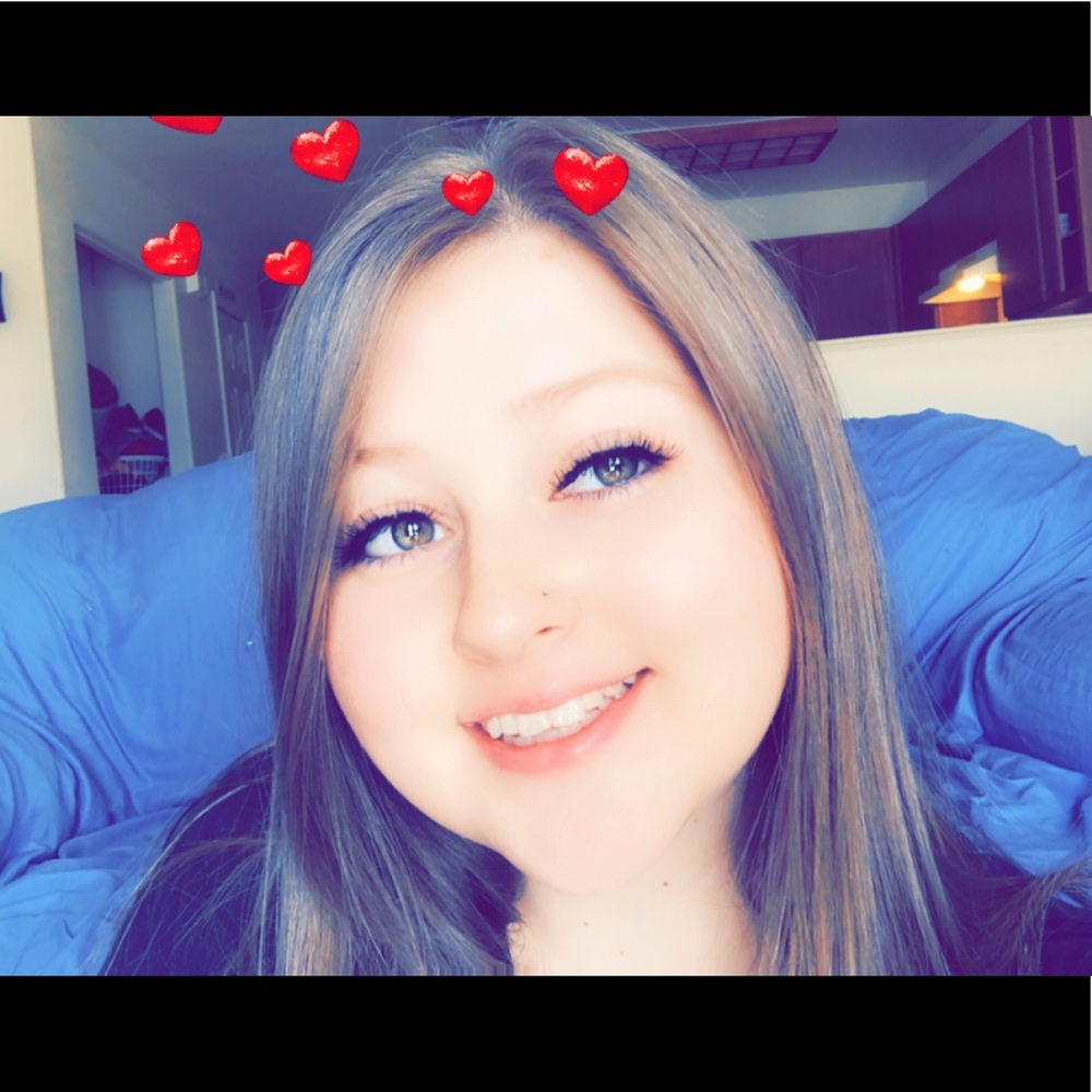 Meet your Posher, Delaney